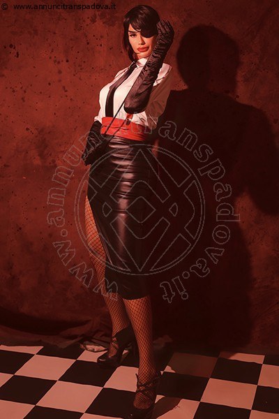 Foto Lizz Superdom  Incontri Mistresstrans Verona